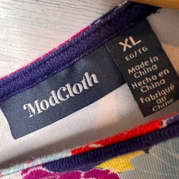 ModCloth Tank Top Womens Size XL Summer Found Stretch Floral Preppy Cotton Blend - Picture 2 of 15